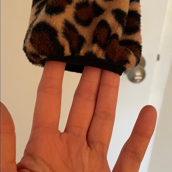 Cropped Quarter Zip - Picture 3 of 4